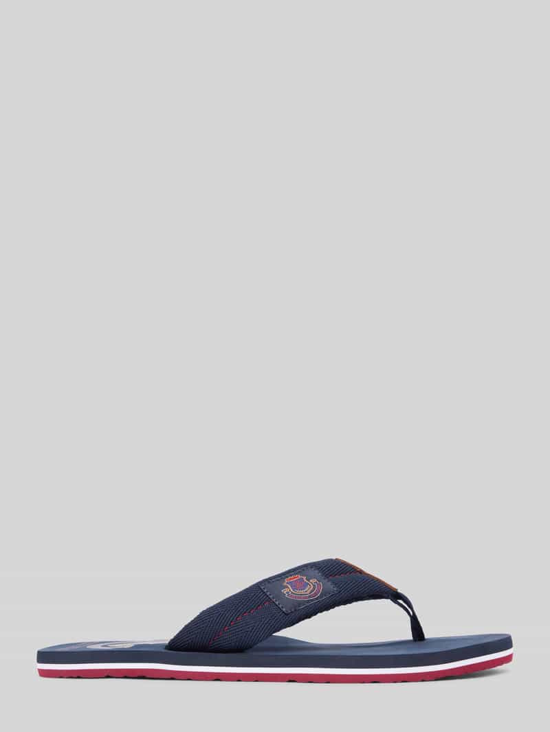 Japonki z detalem z herbem
