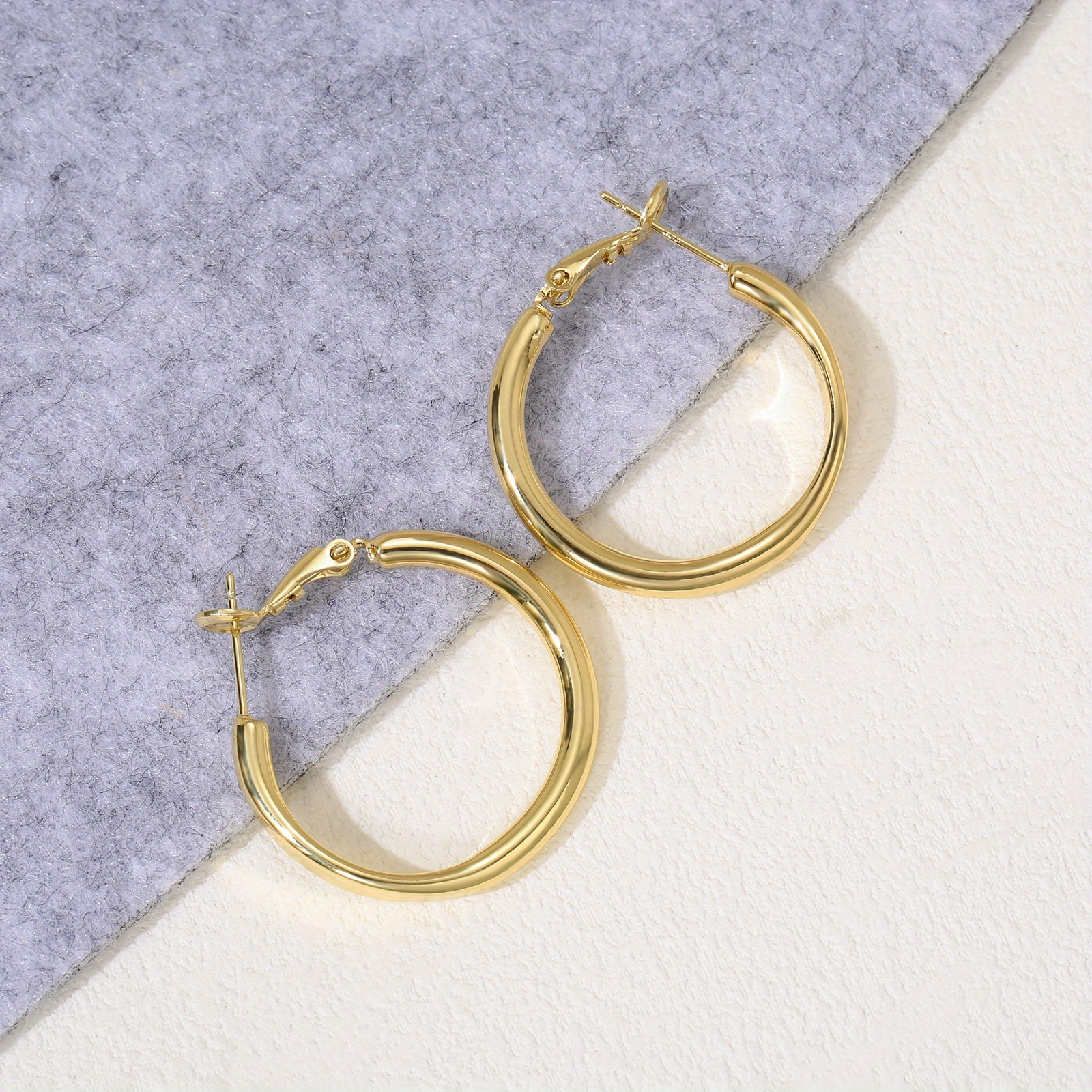 TEMU Para damskich kolczyków z metalicznymi liniami, styl vintage, pozłacane łatwe koła, specjalnie zaprojektowane dla południowej Europy, kolczyki o