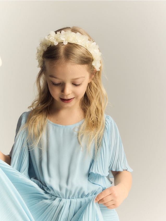 Reserved - Opaska z kwiatami - złamana biel