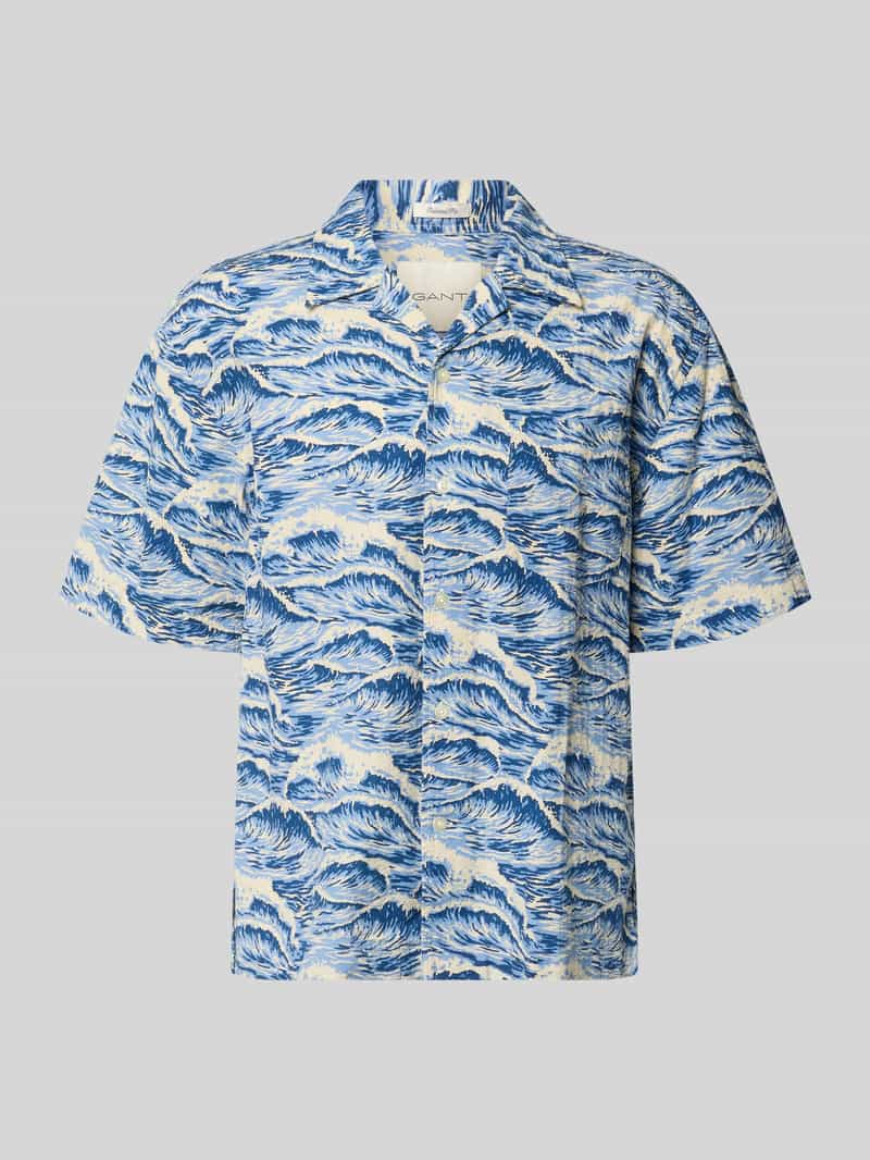 Koszula casualowa o kroju relaxed fit z kołnierzem z połami