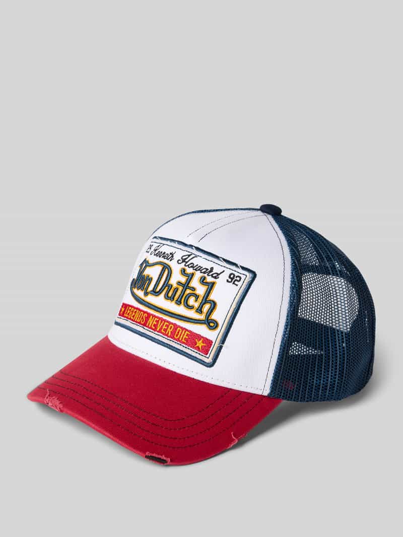 Czapka z daszkiem trucker z naszywką z logo