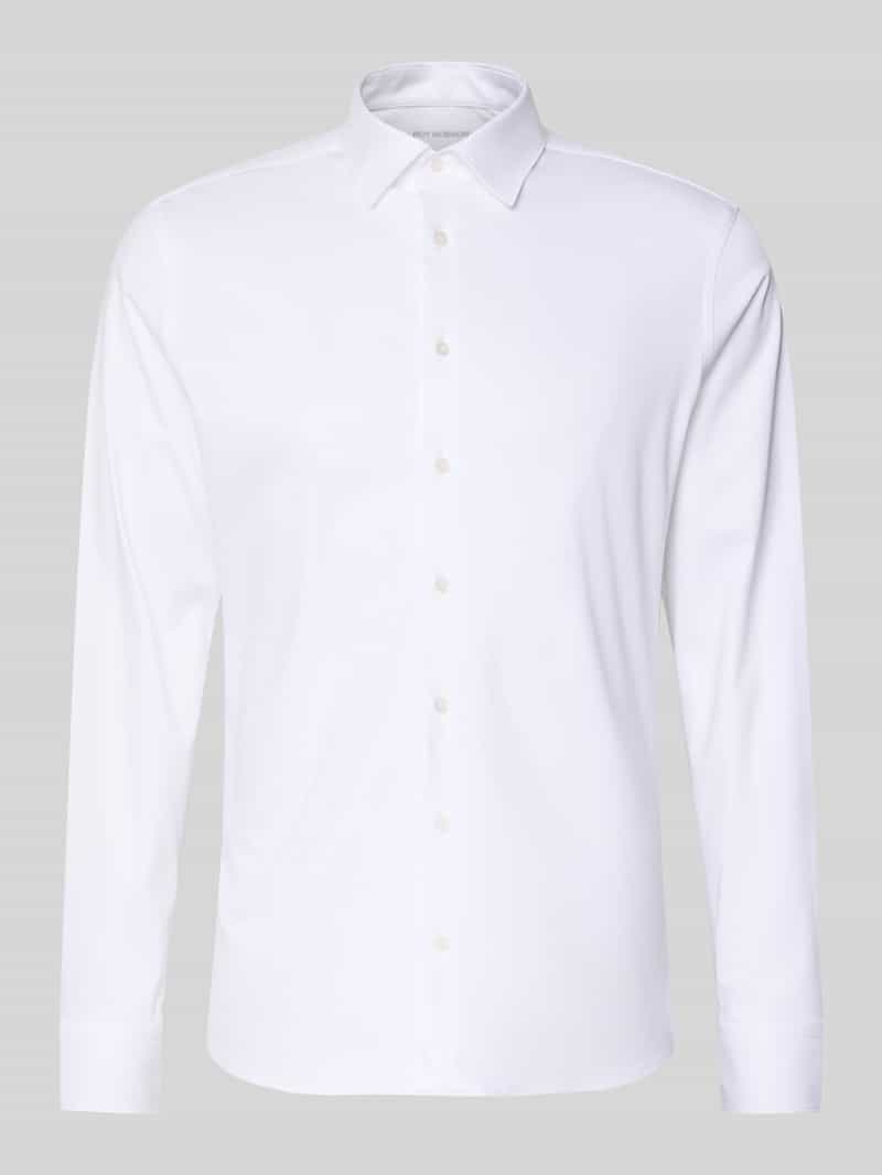 Koszula biznesowa o kroju slim fit z kołnierzykiem typu kent