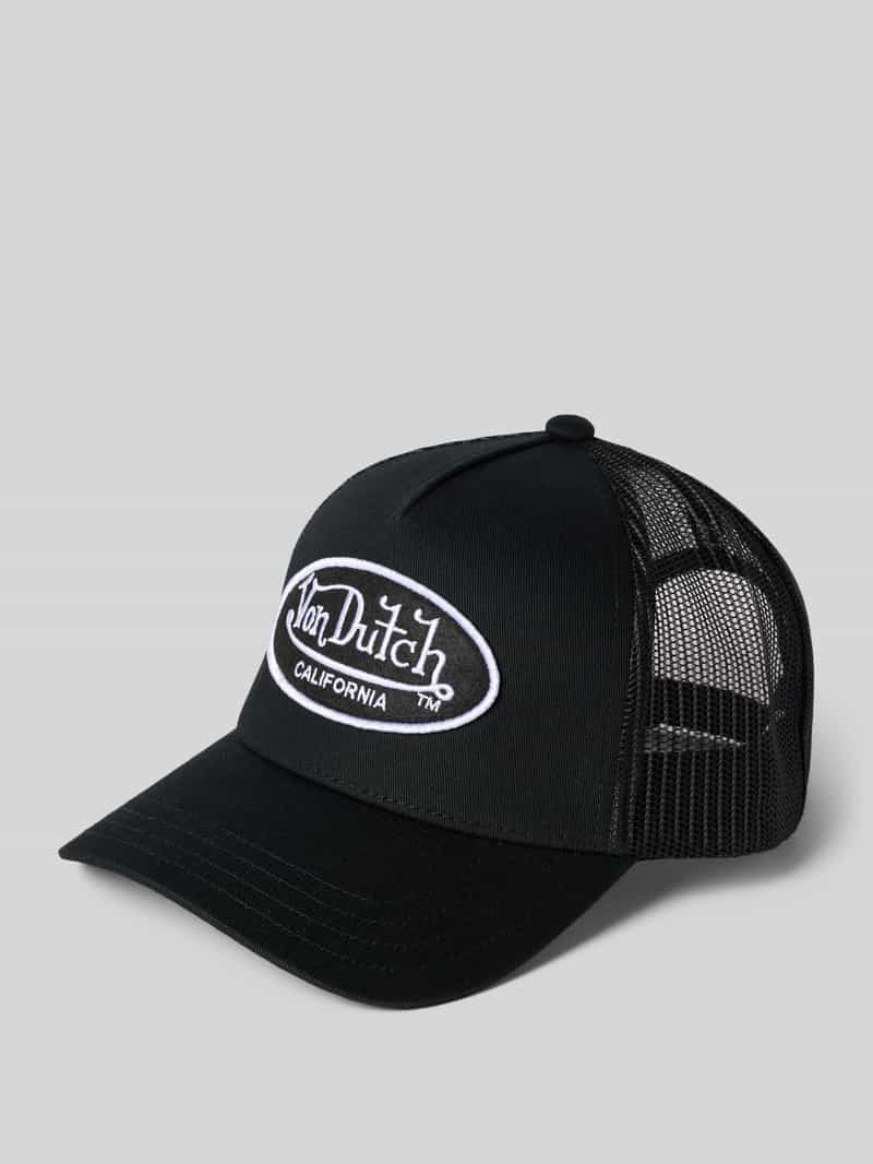 czapka z daszkiem trucker z wyhaftowanym logo