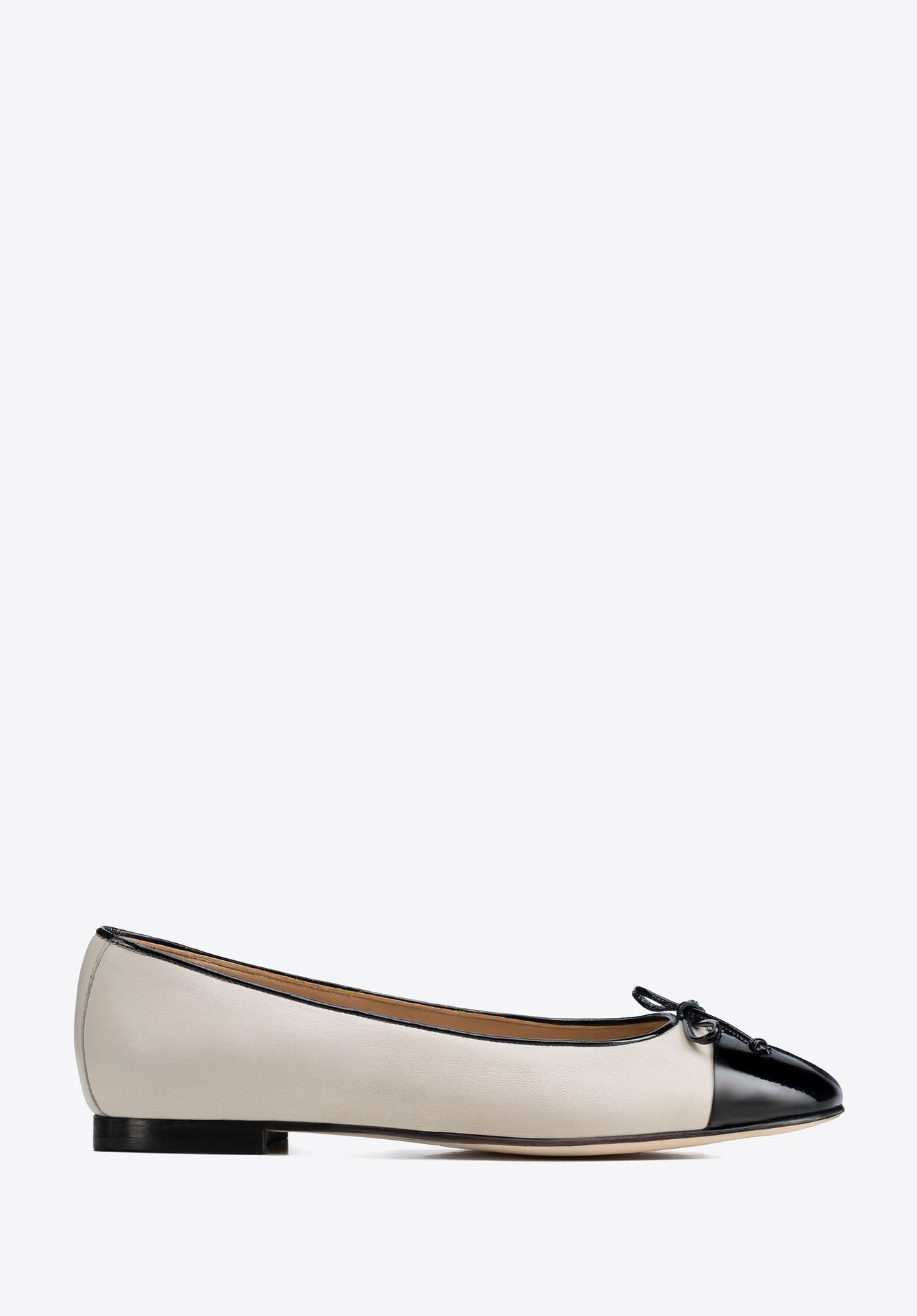 Baleriny z naturalnej skóry z ozdobną kokardą czarno - beżowe