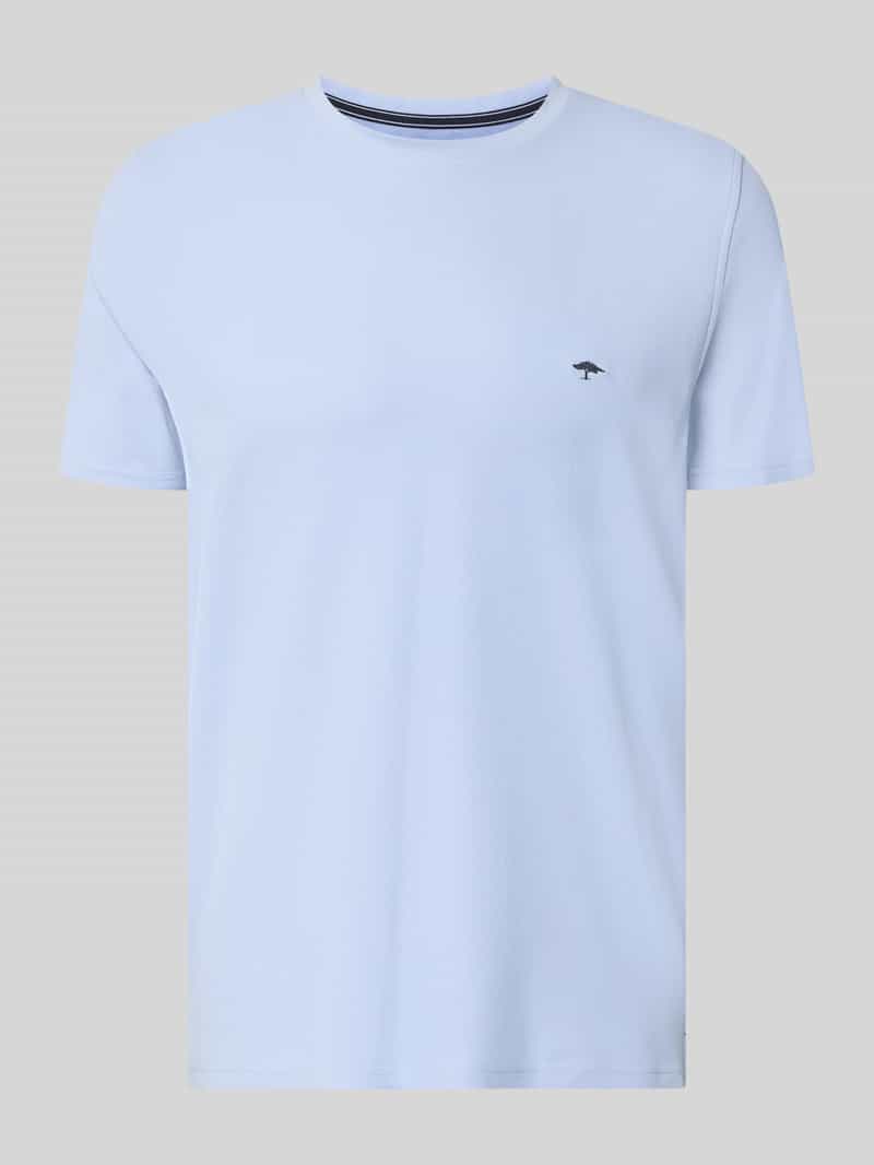 T-shirt w kroju regular fit z haftowanym logo
