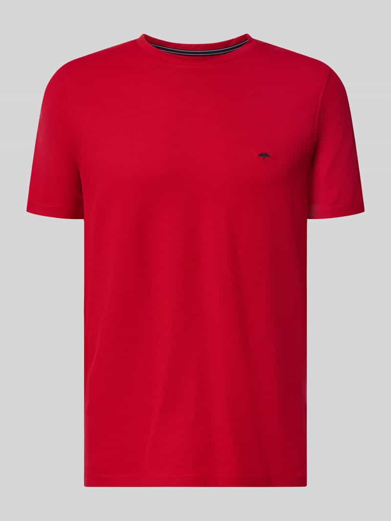 T-shirt w kroju regular fit z haftowanym logo