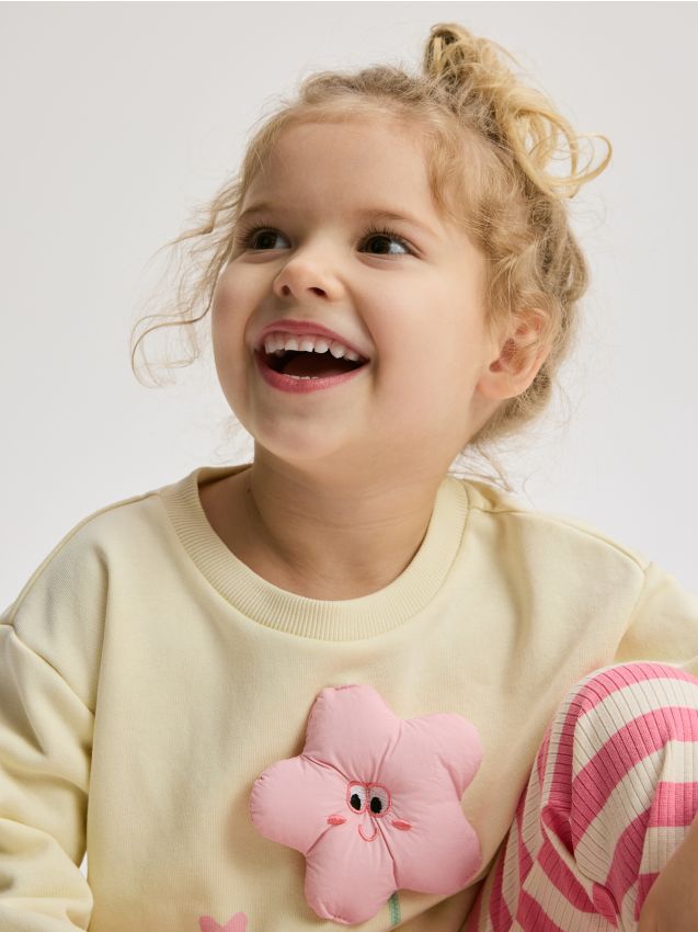 Reserved - Bluza z aplikacją - kremowy