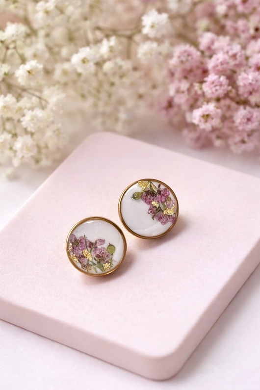 Kolczyki wkrętki z kwiatami urocze kolczyki na lato wiosnę