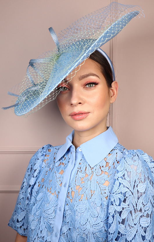 RIANA piękny błekitny hattinator z woalkami