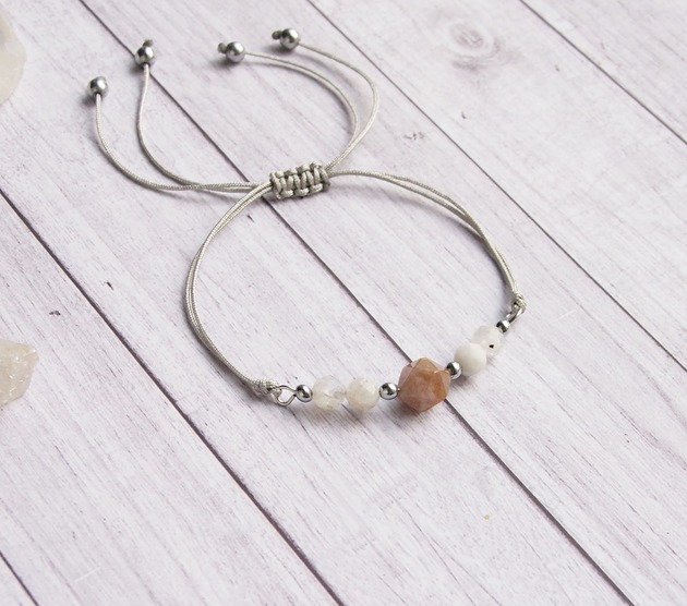 Amulet - kamień słoneczny & księżycowy