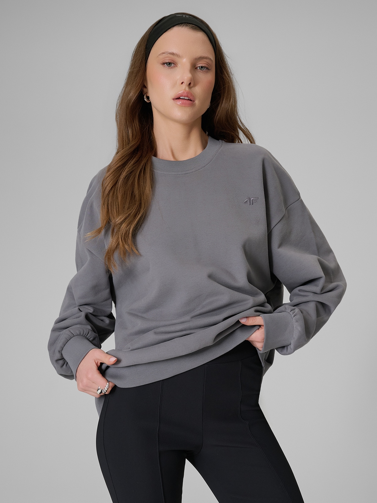 4F Bluza dresowa loose bez kaptura damska - szara XS