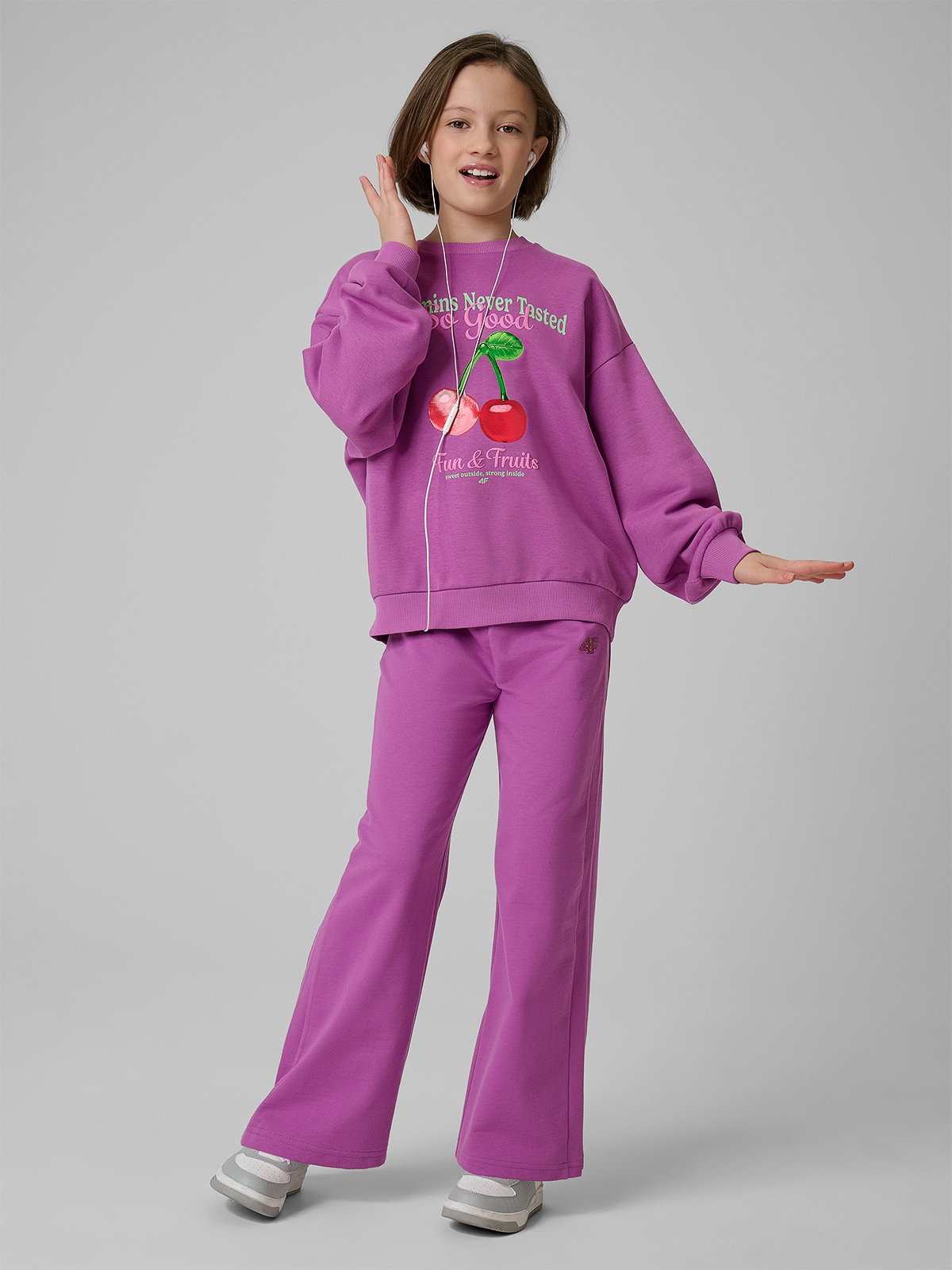 4F Spodnie dresowe z szerokimi nogawkami dziewczęce - fioletowe 164 (13-14 lat)