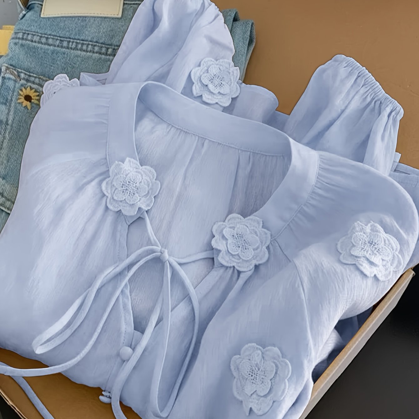 TEMU Damska koszula w stylu francuskim z trójwymiarowym kwiatowym wzorem, w jednolitym kolorze, idealna na wiosnę i . Elegancki, luźny top z długim