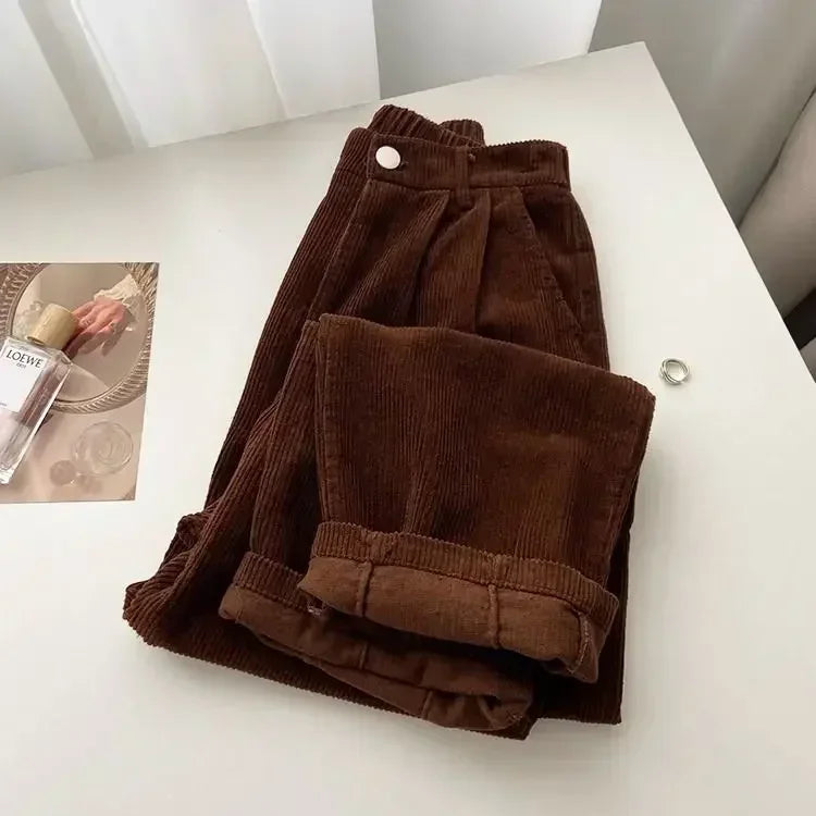 Damskie sztruksowe spodnie typu baggy - Brązowy S