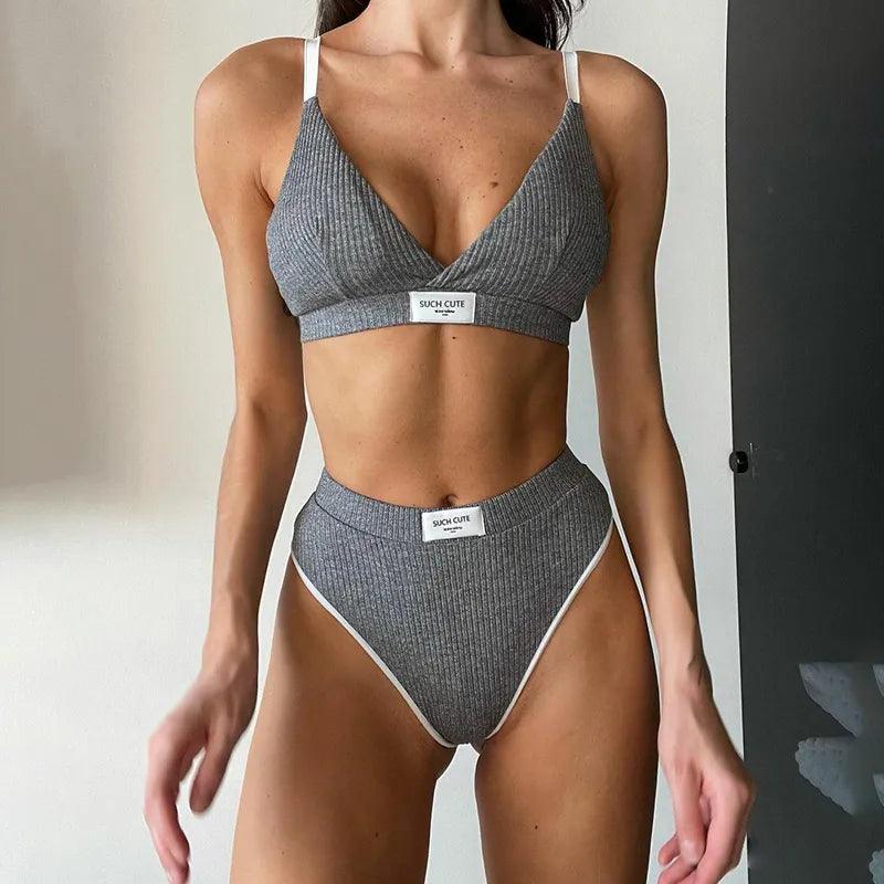 Komplet bielizny w stylu sportowym - Szary S