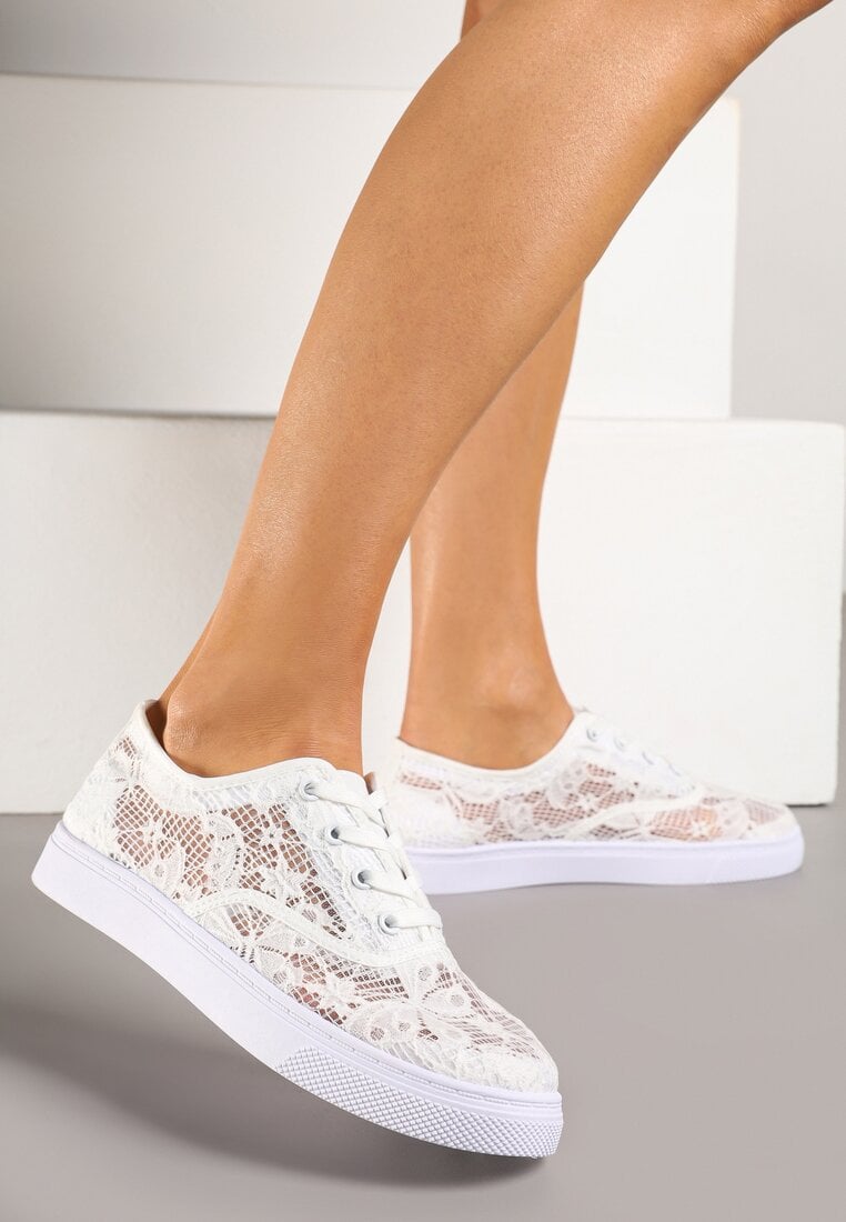 Białe Tenisówki Ozdobione Koronką Orrisanne