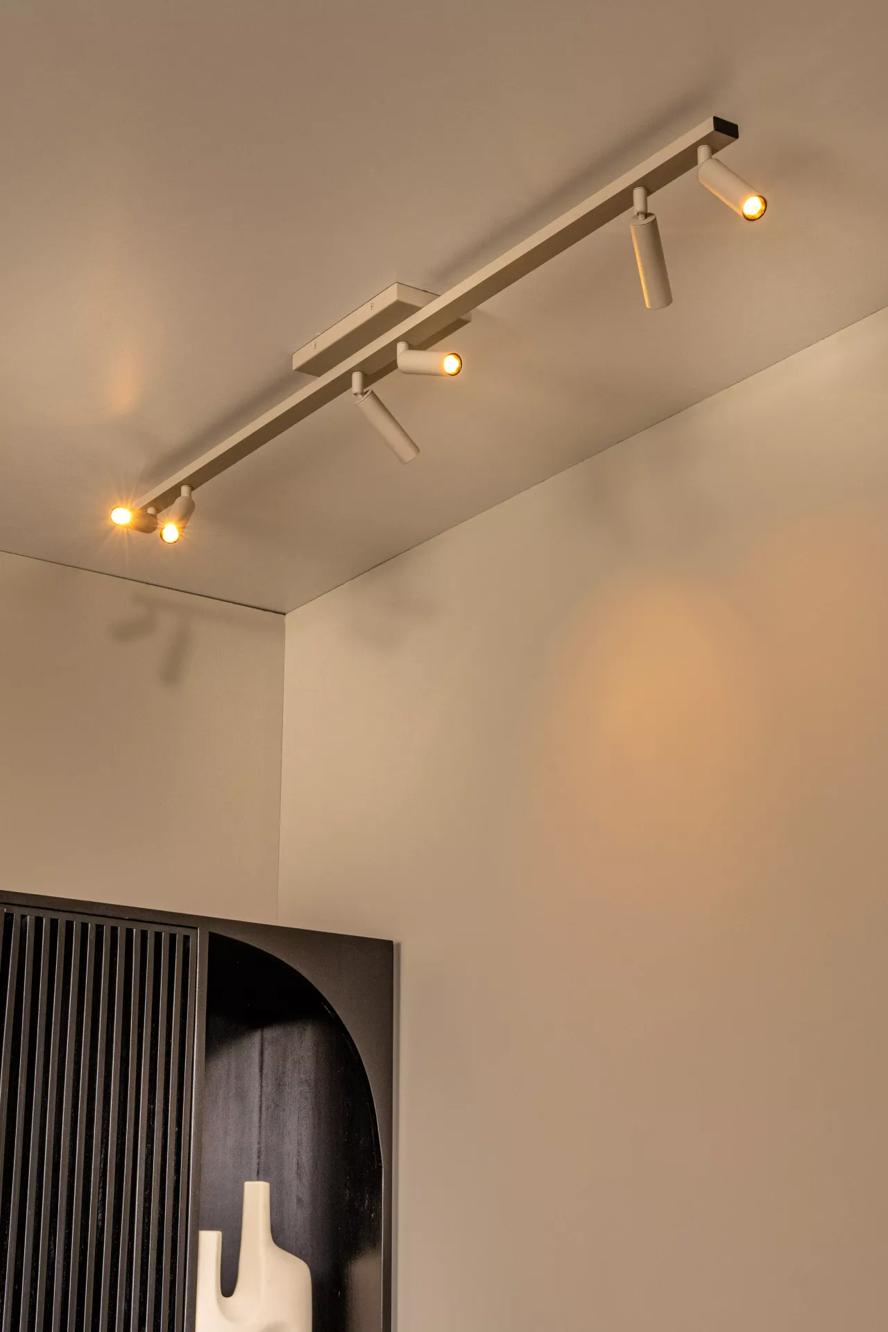 KEONI biała lampa sufitowa 119cm taupe beżowa 6xG9 LUCIDE 09943/06/41