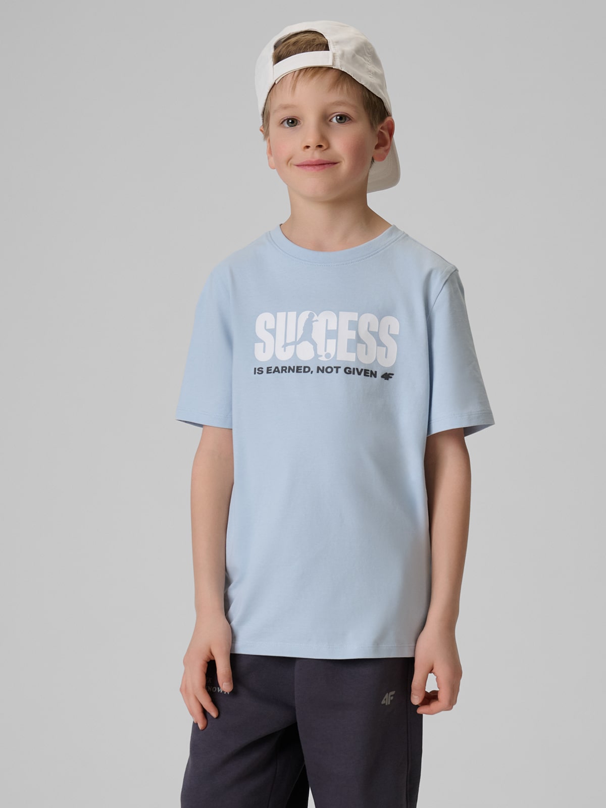 4F T-shirt regular z nadrukiem chłopięcy - niebieski 158 (12-13 lat)