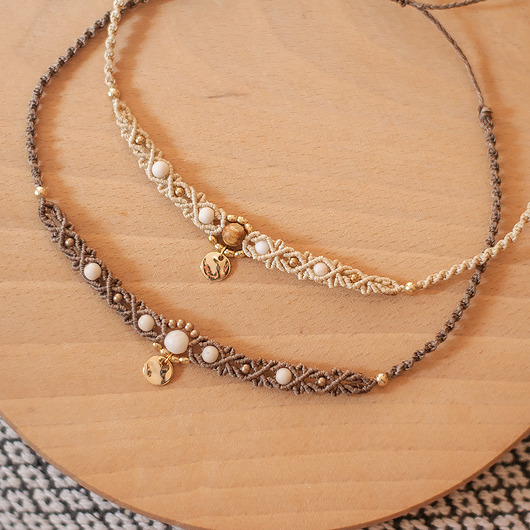 Beżowy pleciony naszyjnik choker. Naszyjnik Makrama. Kamienie naturalne.