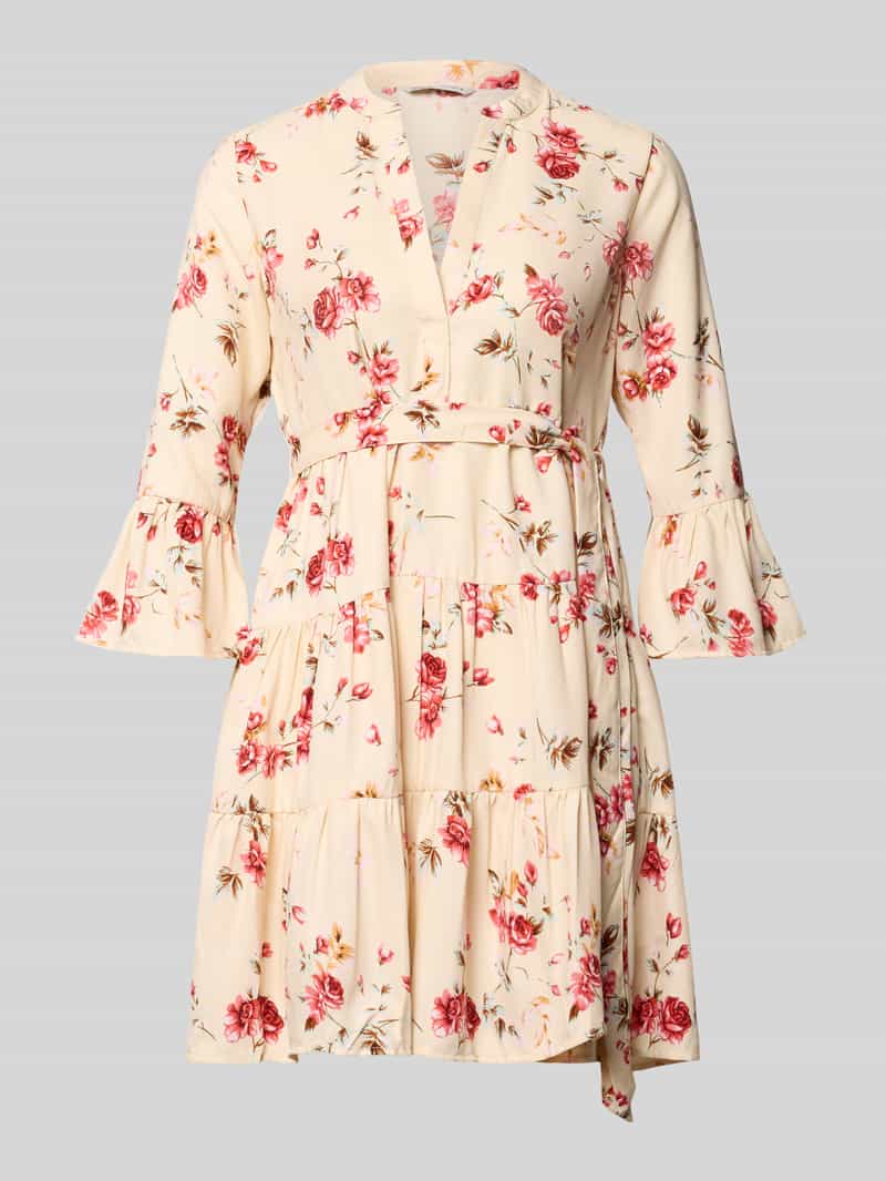 Luźno dopasowana sukienka casualowa z paskiem w talii do wiązania model 'SINA'