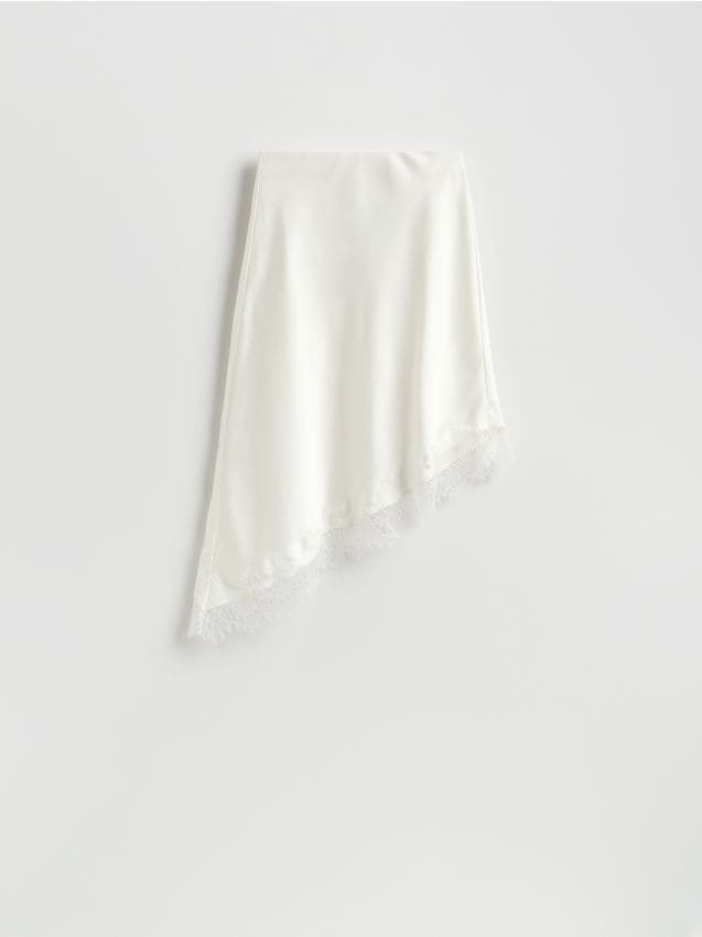 Reserved - Asymetryczna spódnica z koronką - złamana biel