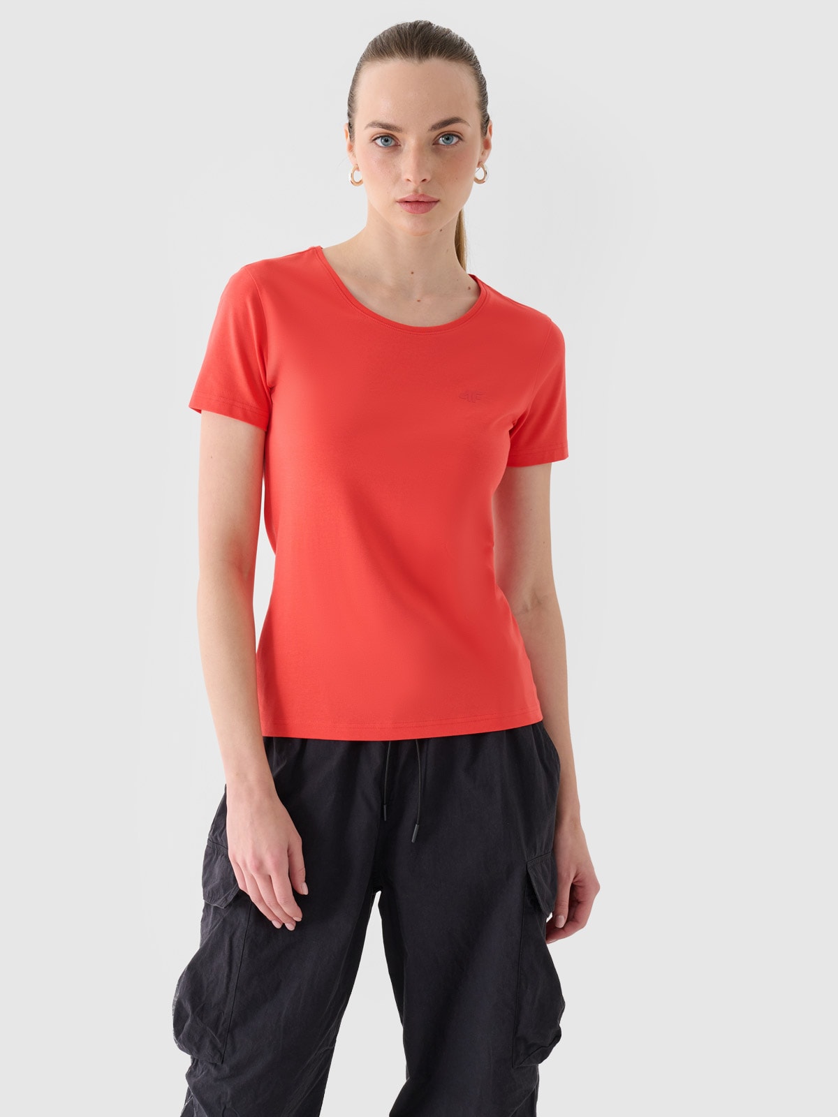 4F T-shirt slim gładki damski - czerwony XS