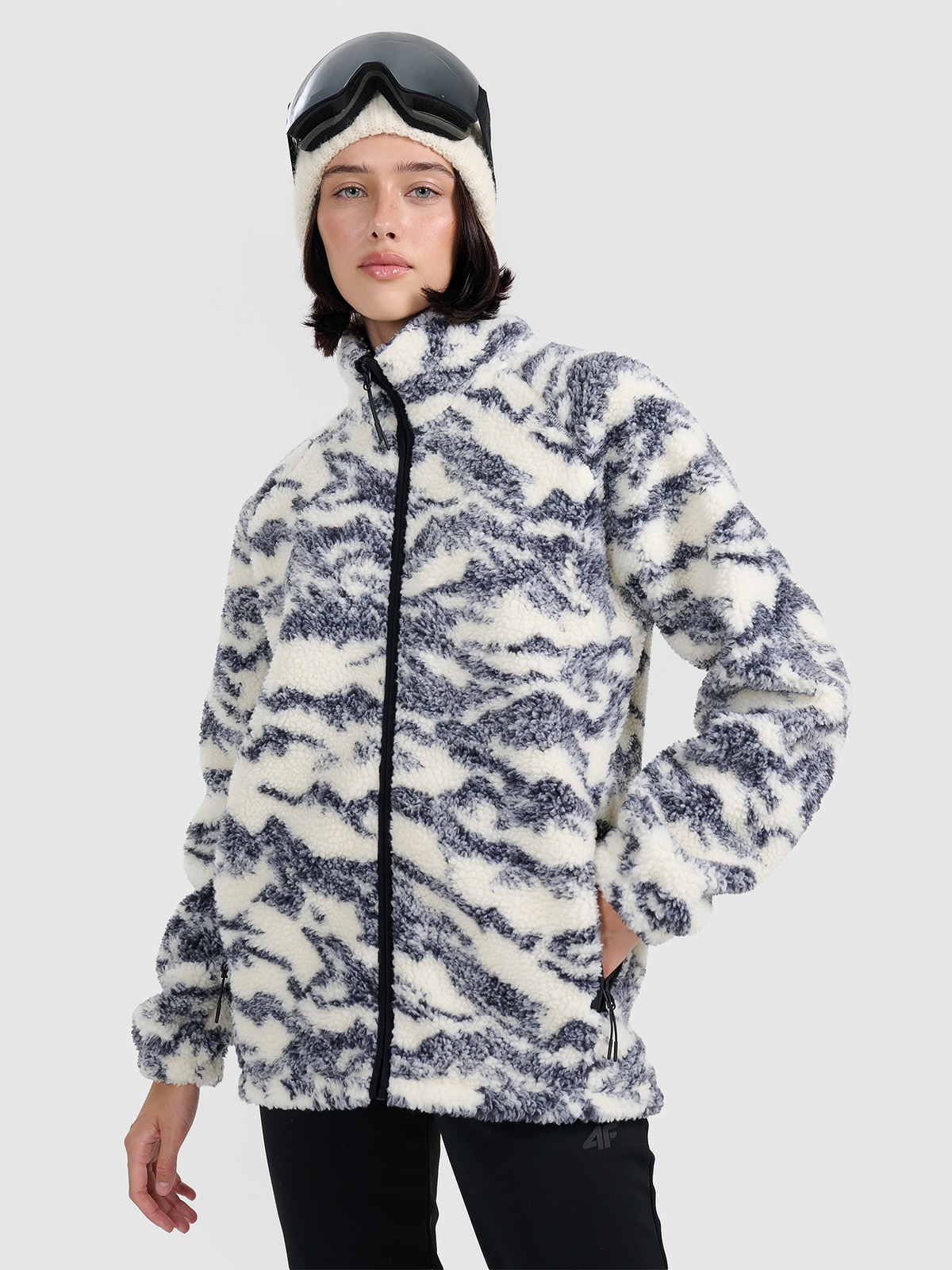 4F Polar sherpa oversize ze stójką uniseks - beżowy M