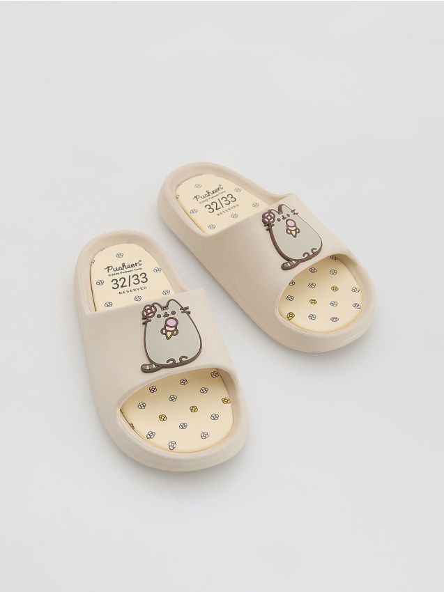 Reserved - Lekkie klapki Pusheen - kremowy