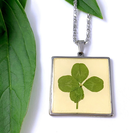 WISIOR - LUCKY CLOVER (koniczyna - unikat)