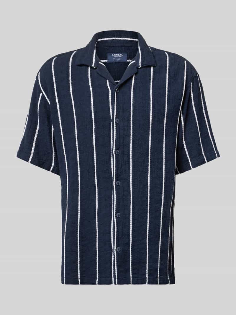 Koszula casualowa o kroju regular fit z wzorem w paski