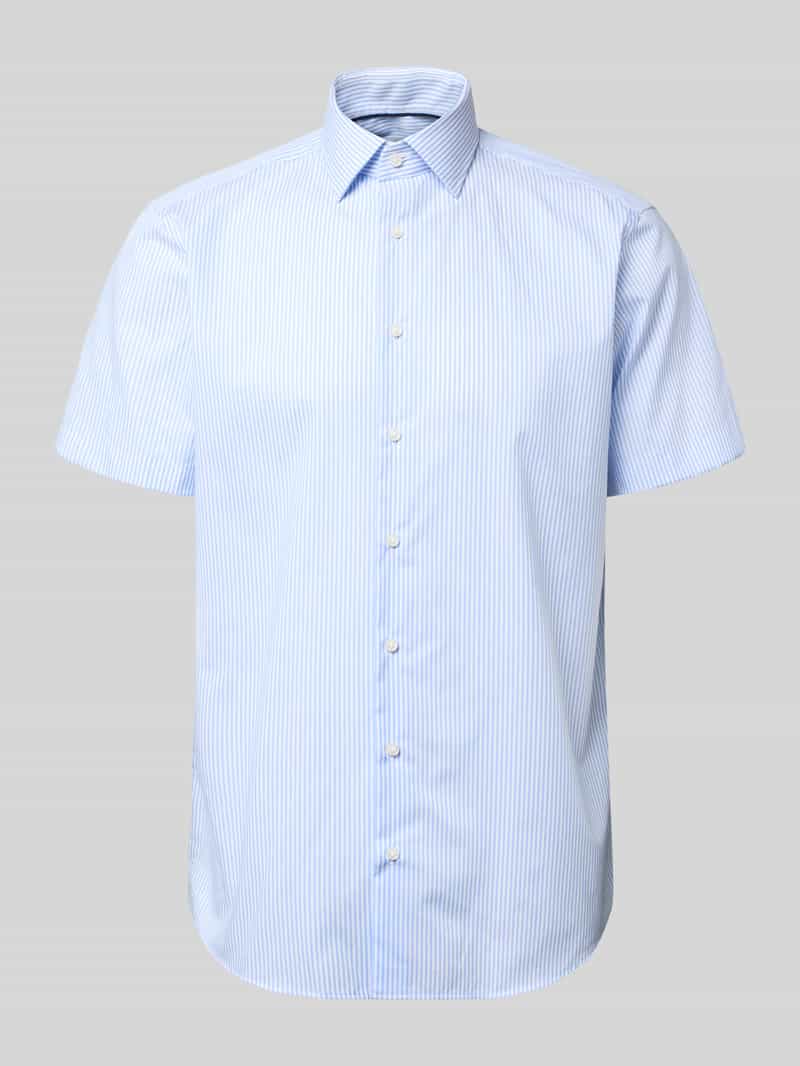 Koszula biznesowa o kroju regular fit z bawełny z kołnierzykiem typu kent