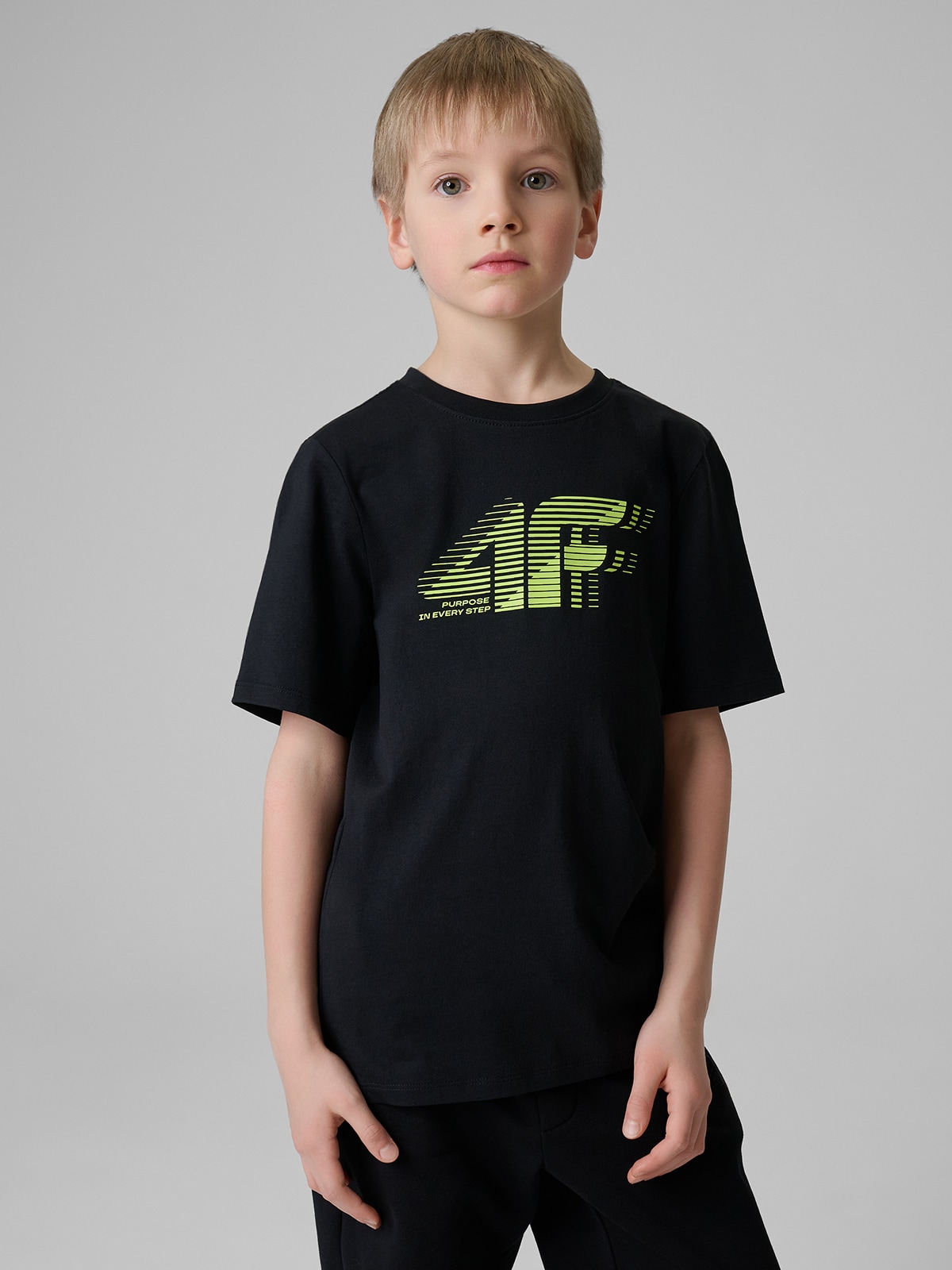 4F T-shirt regular z nadrukiem chłopięcy - czarny 164 (13-14 lat)