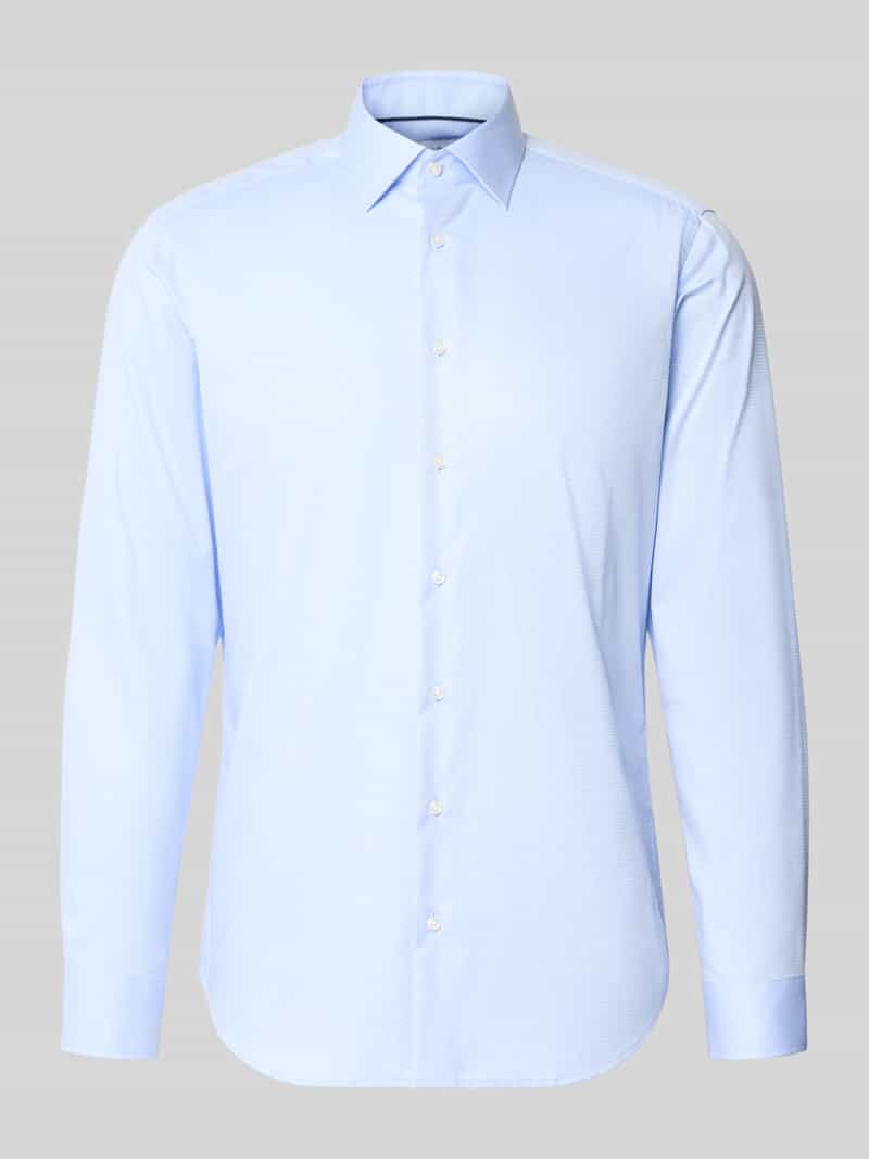 Koszula w kroju regular fit do biznesu z kołnierzykiem typu kent