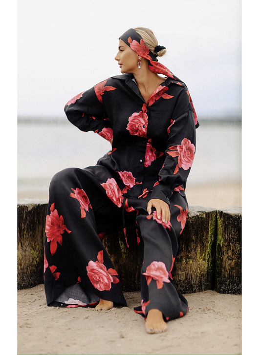 CS - Wiskozowa chusta ROSE czarna w czerwone róże