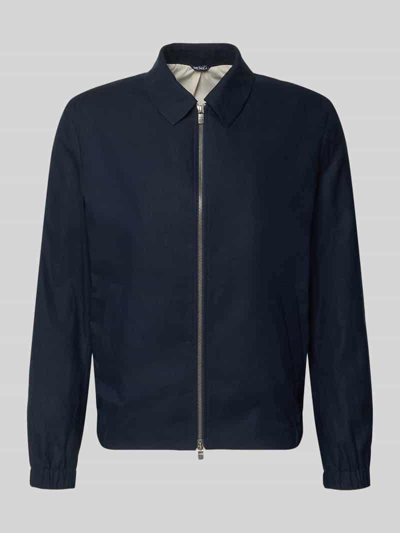 Bluzon z kołnierzykiem typu kent i zamkiem błyskawicznym