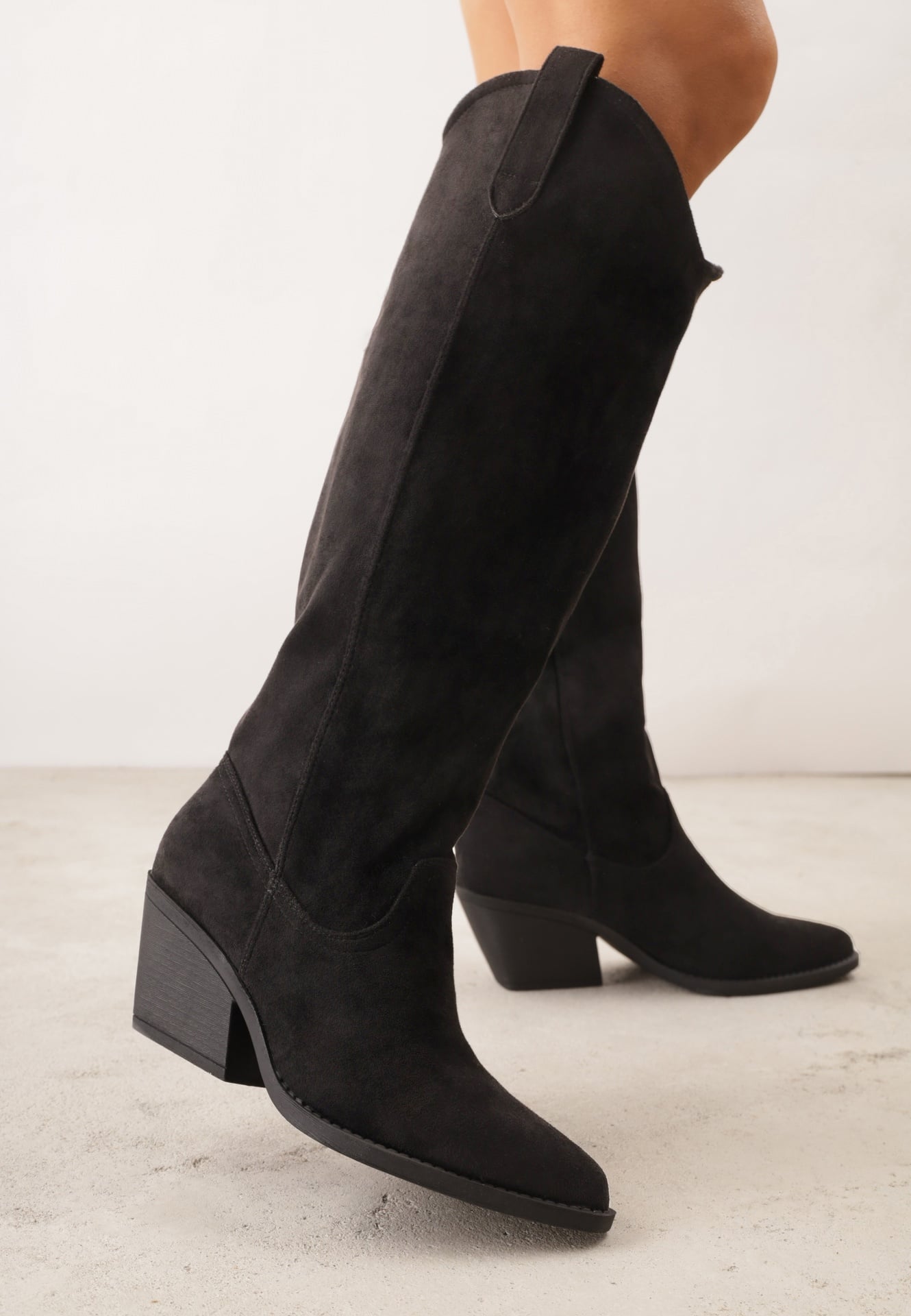 Czarne Kozaki Kowbojki na Stożku z Gładką Cholewką z Imitacji Zamszu Halille