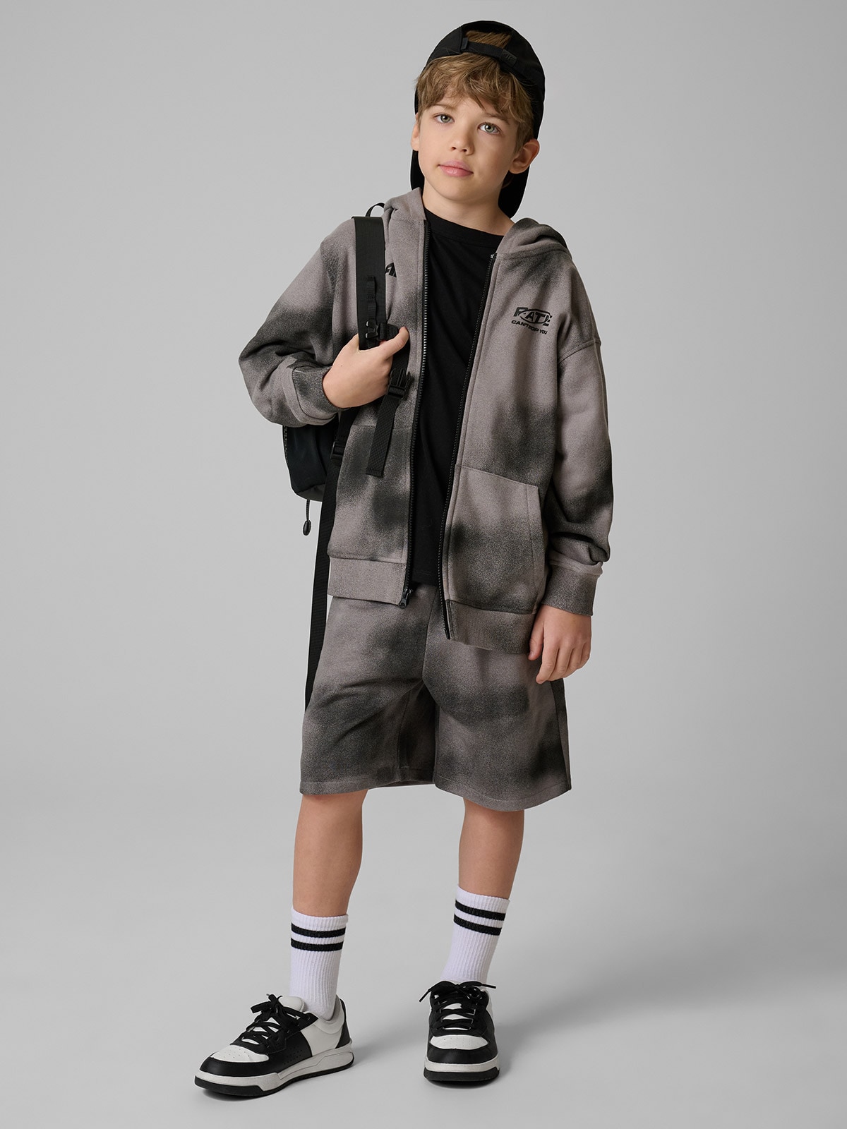 4F Spodenki dresowe chłopięce - czarne 158/164 (12-14 lat)