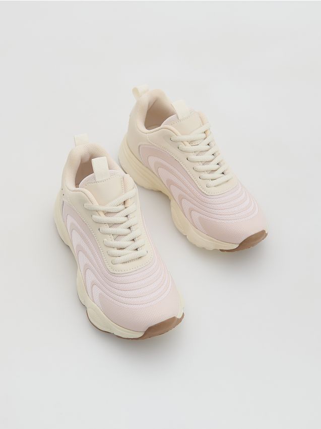 Reserved - Sneakersy z łączonych materiałów - kremowy
