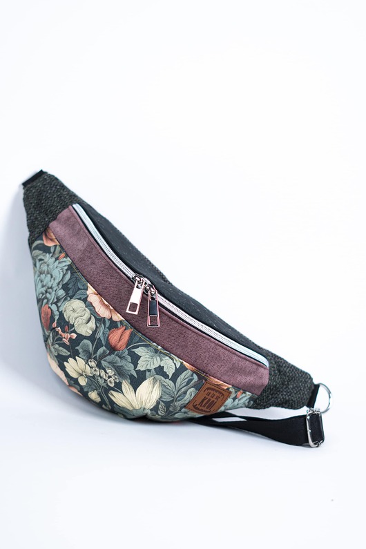 Zielona nerka saszetka damska w kwiaty róży DZIKA RÓZA
