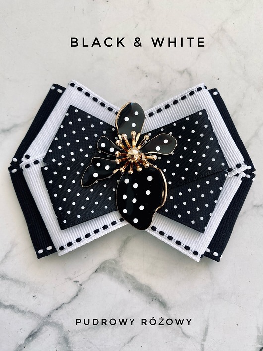 Brosza Black & White z efektowym kwiatem w kropeczki New
