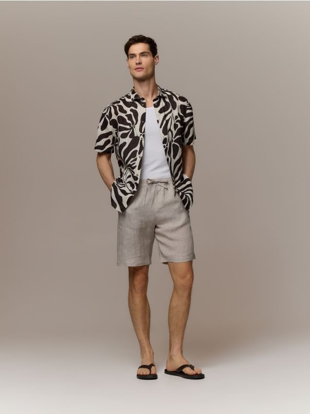 Reserved - Lniana koszula regular fit - ciemnobrązowy