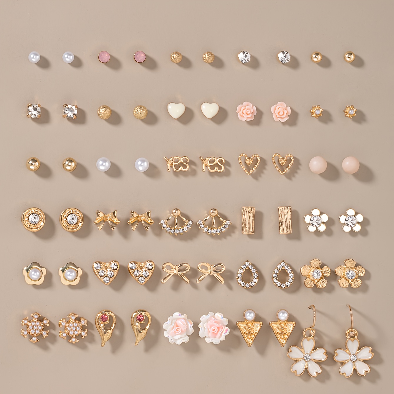 TEMU Zestaw 30 par modnych i łatwych w noszeniu naszyjników z różami, kokardkami, sercami, angielskimi literami, okrągłymi geometrycznymi wzorami,