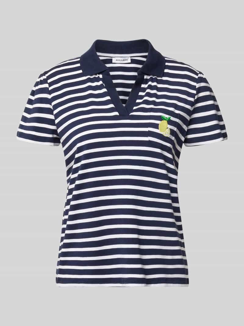 Koszulka polo o kroju regular fit z brustaszą i wyhaftowanym motywem