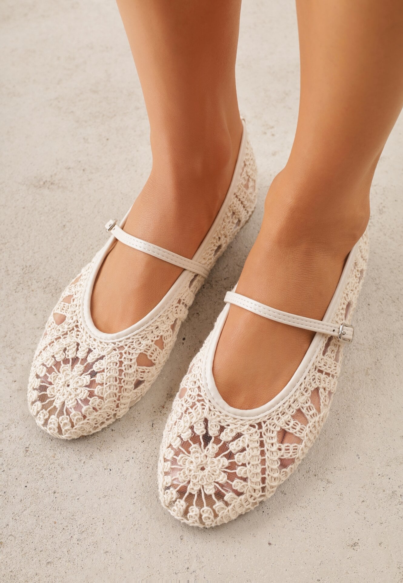 Beżowe Ażurowe Balerinki VICES w Stylu Boho z Paskiem z Klamerką Phepheu