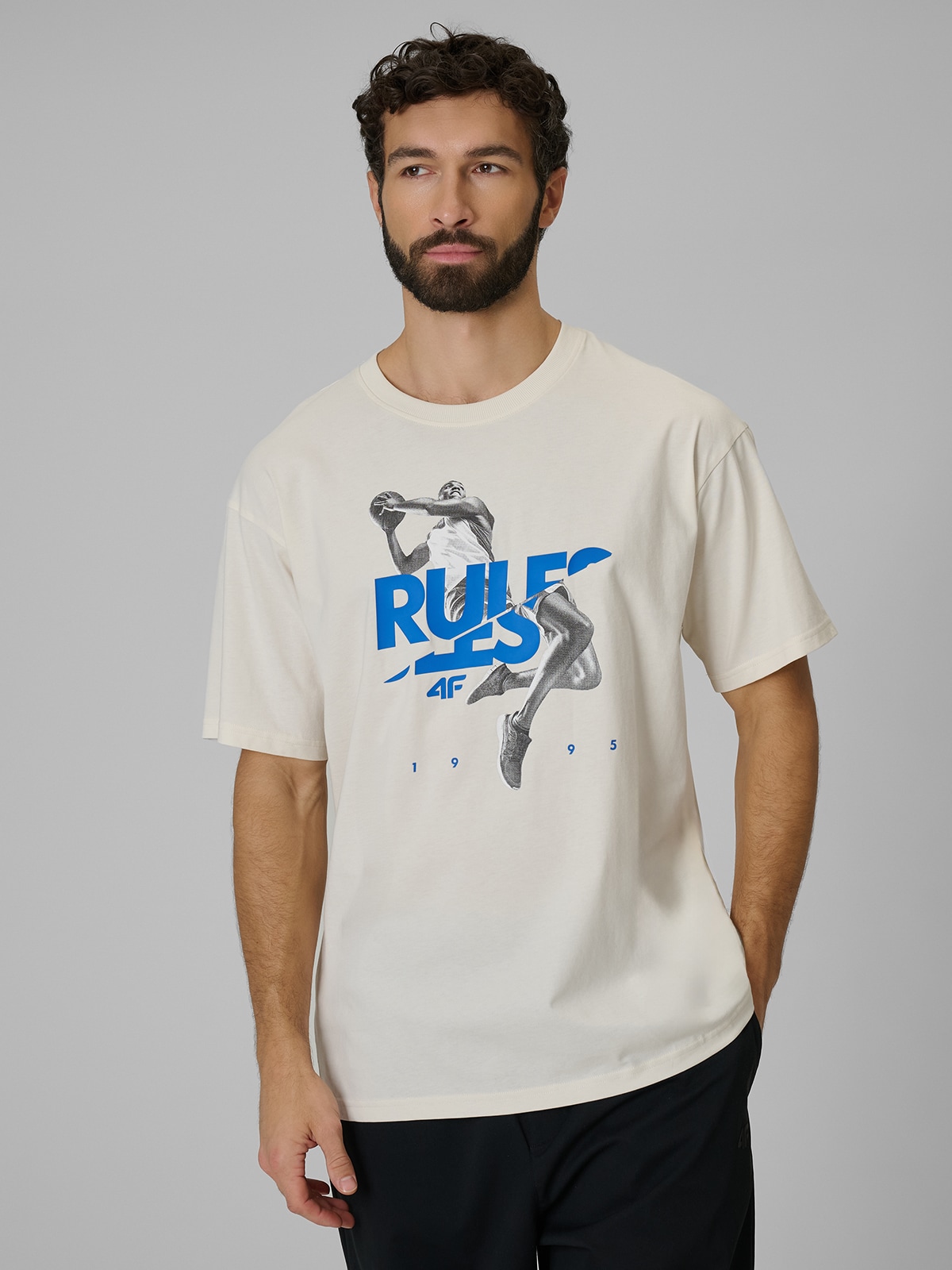 4F T-shirt loose z nadrukiem męski - beżowy S