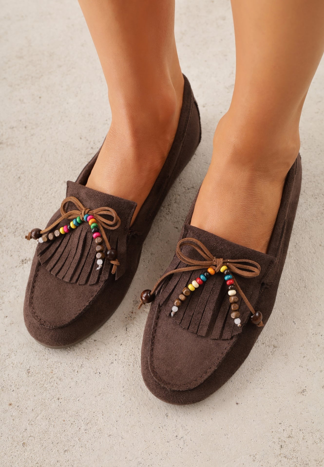 Ciemnobrązowe Mokasyny VICES z Imitacji Zamszu z Kokardką Kolorowymi Koralikami i Skórzaną Wkładką Nenden