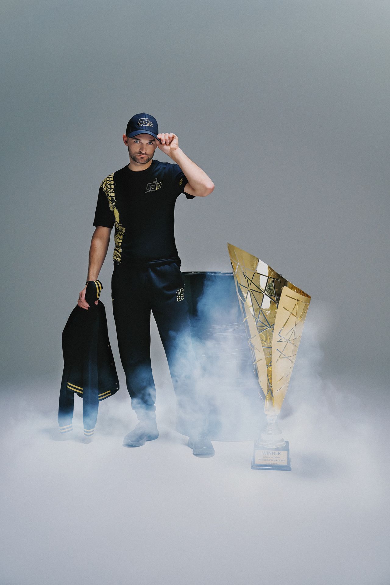 4F T-shirt regular z nadrukiem uniseks 4F x Bartosz Zmarzlik - czarna S