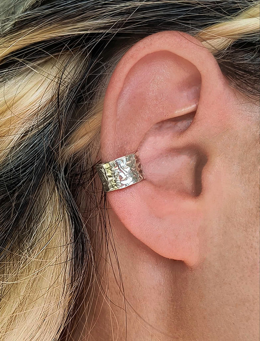 Nausznica Beton white earcuff -jasne srebro 925 hand made