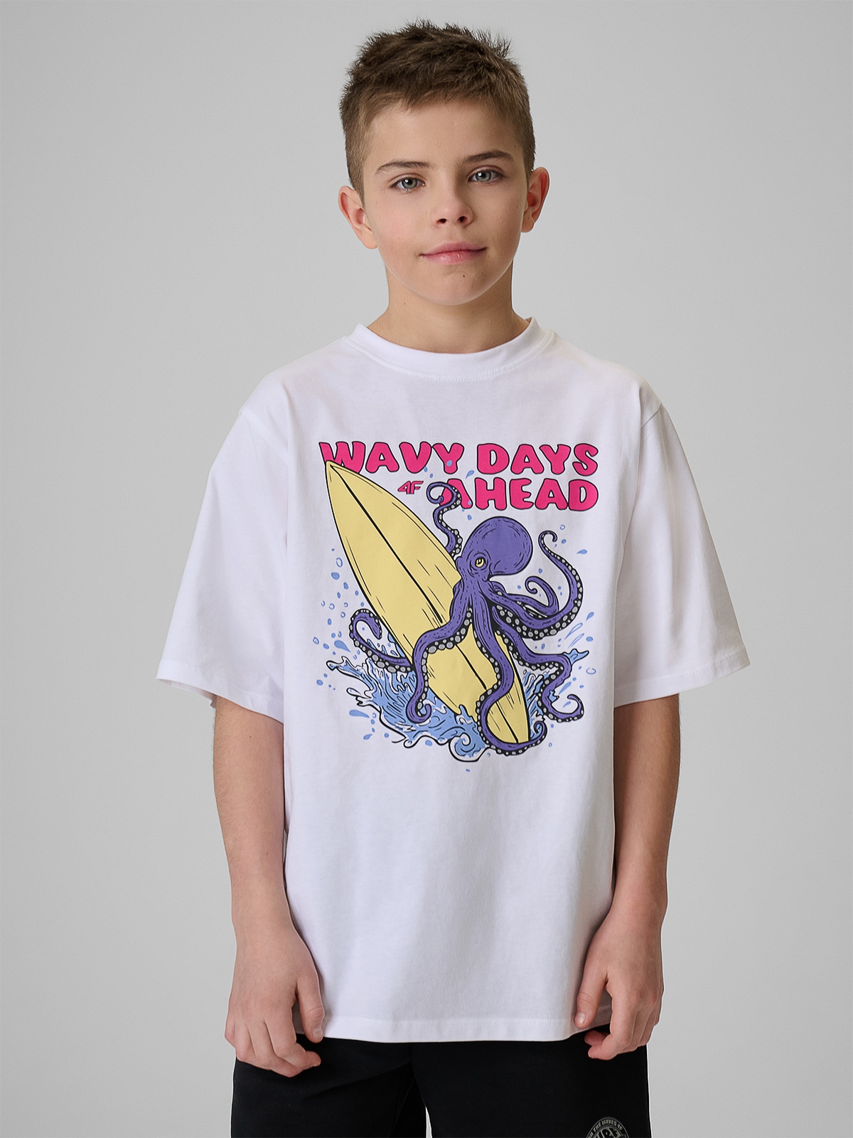 4F T-shirt loose z nadrukiem chłopięcy - biały 134/140 (8-10 lat)