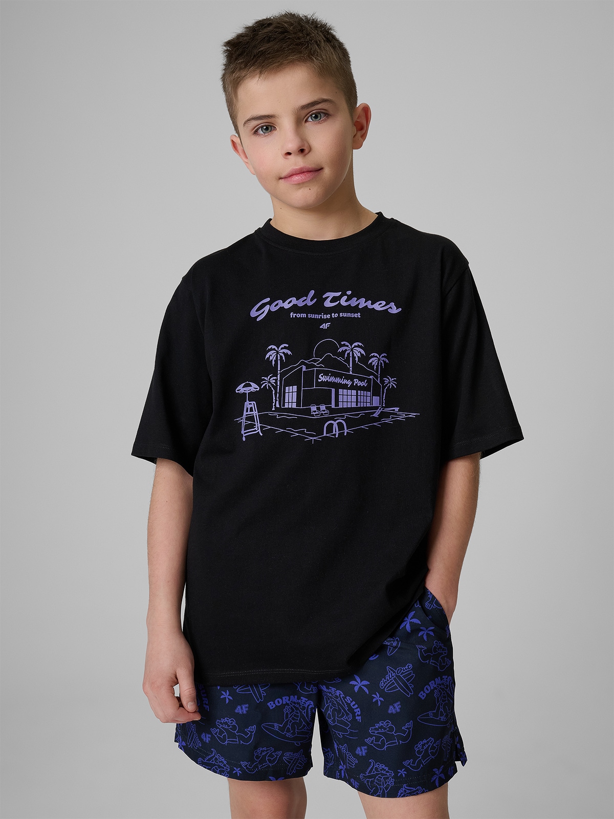4F T-shirt loose z nadrukiem chłopięcy - czarny 158/164 (12-14 lat)